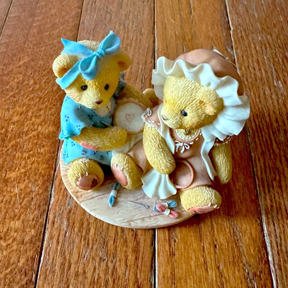 Cherished Teddies Justine & Janice “Sisters & Friendship Are Crafted With Love”